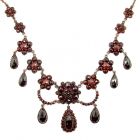 Rosettencollier mit hängenden TropfenGranaten