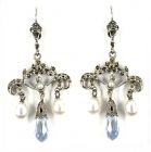 Ohrringe mit synth.Aquamarin Briolette + Perle + Markasit