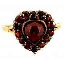 Herz Ring mit MittelGranat-Herz