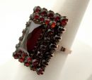 ##NICHT MEHR DA ### Gorgeous Rectangular garnet ring in Art-Déco style