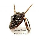 #Vintage garnet heart locket/pendant in Victorian style