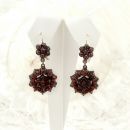 Vintage dangling garnet earrings w/14ct gold wires in Victorian style