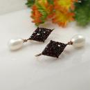 Bohemian garnet marquise shaped earrings with big pearls