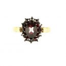 #Cute oval Bohemian garnet ring with 14ct yellowgoldplating