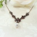Cute Vintage garnet necklace with a pearldrop    ГРАНАТ