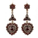 Hängende Herzohrringe